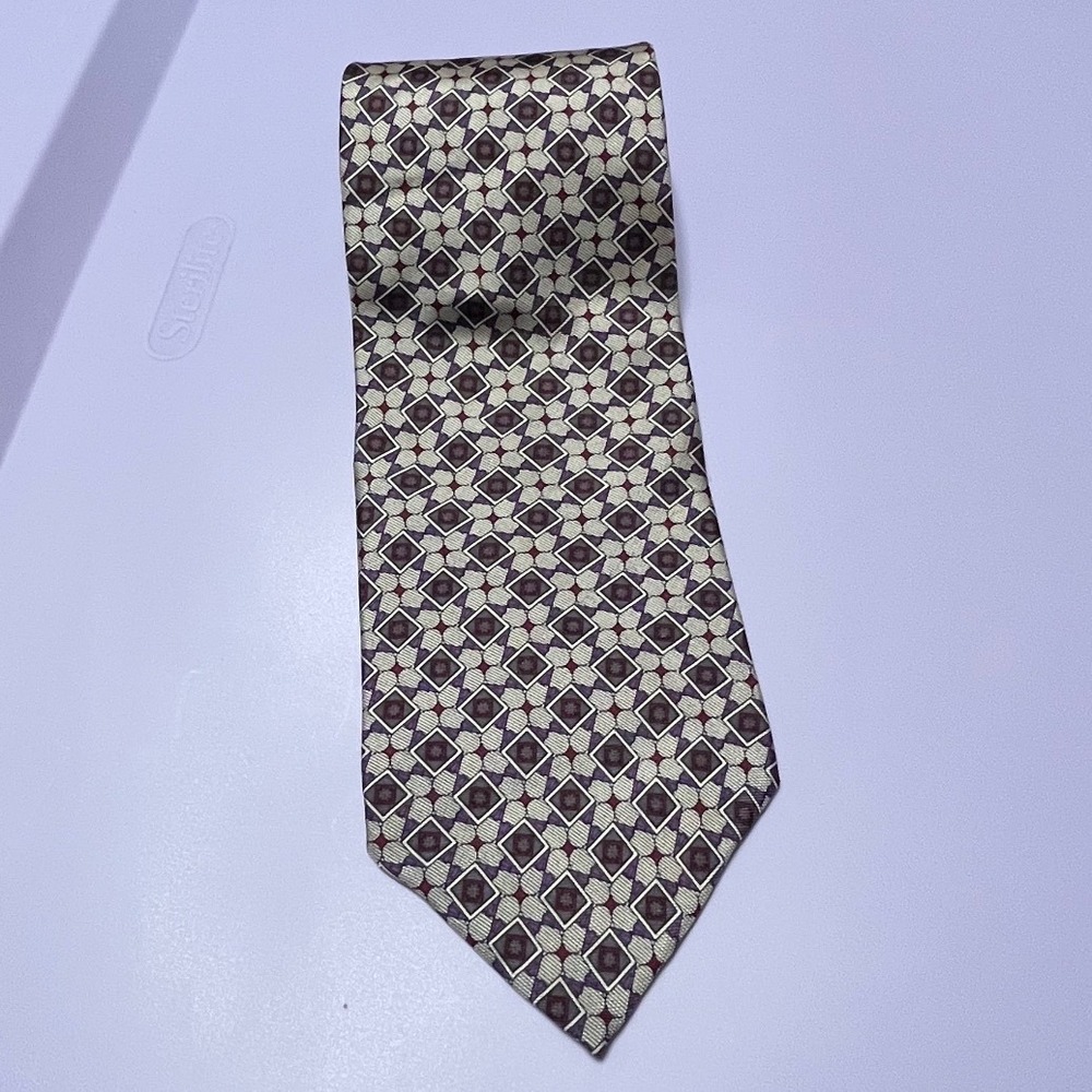Christian Dior Monsieur Silk Tie Purple Geometric Medallion Made in USA 4 Inch